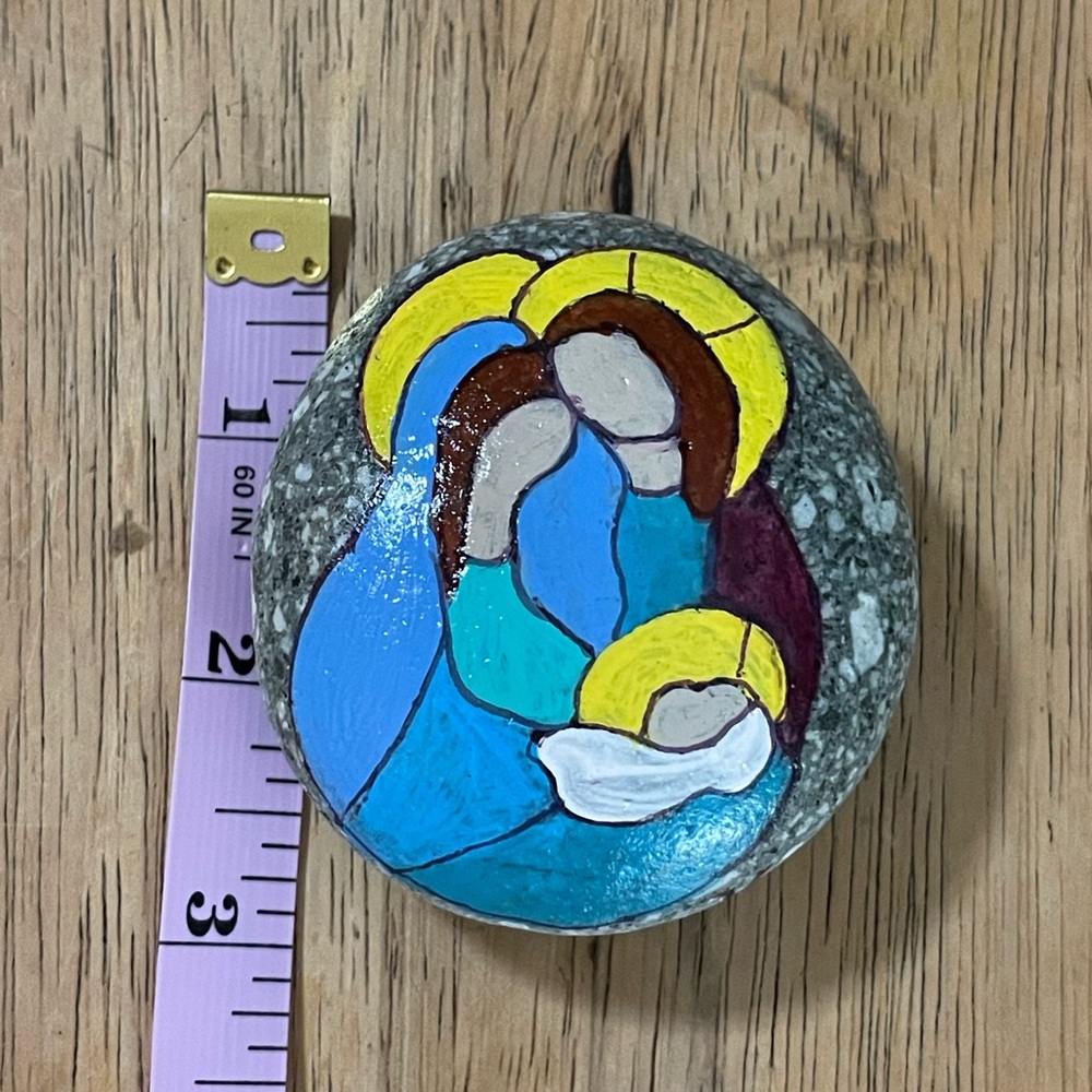 Hand crafted painted nativity rock natural background Mary Joseph Baby Jesus - Picture 8 of 10